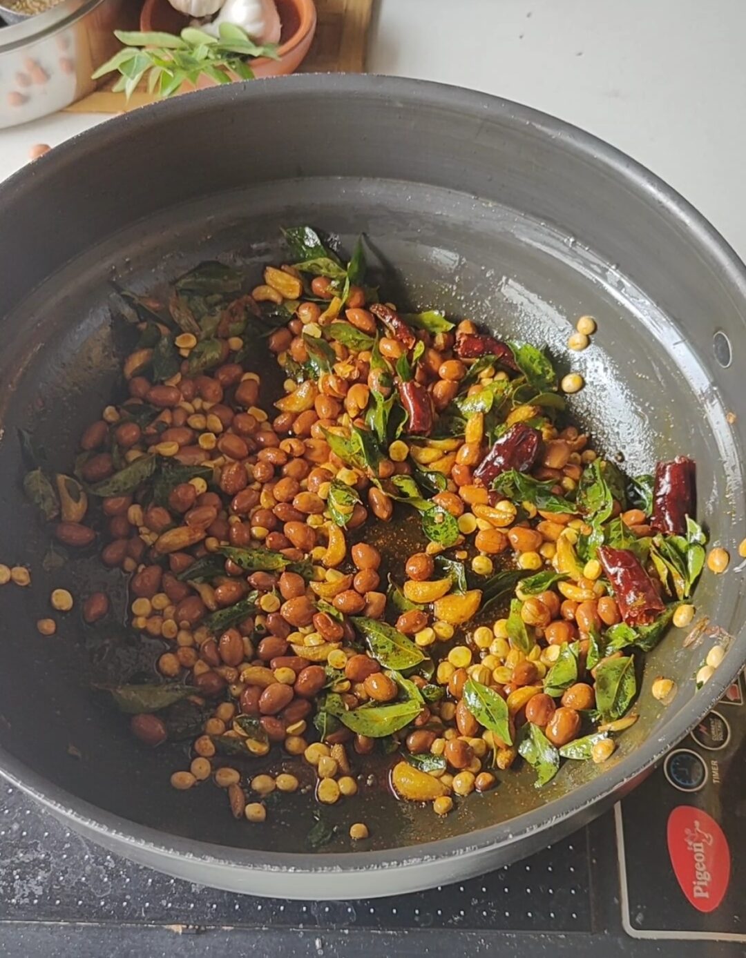 Spicy Puffed Rice Recipe | Murmura Chivda | Puri Oggarane | Masala ...