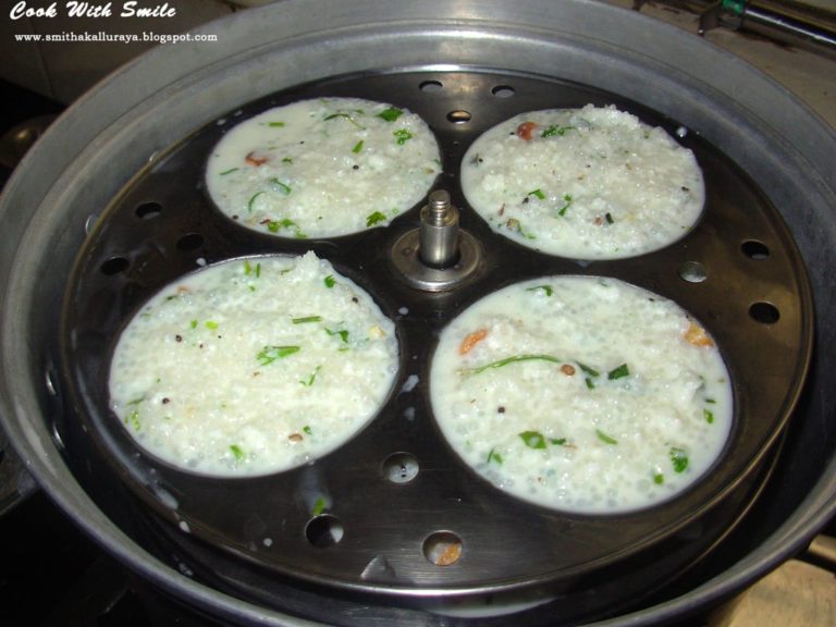 SABUDANA (SAGO) IDLI / SABAKKI IDLI / JAVVARISI IDLI Recipe