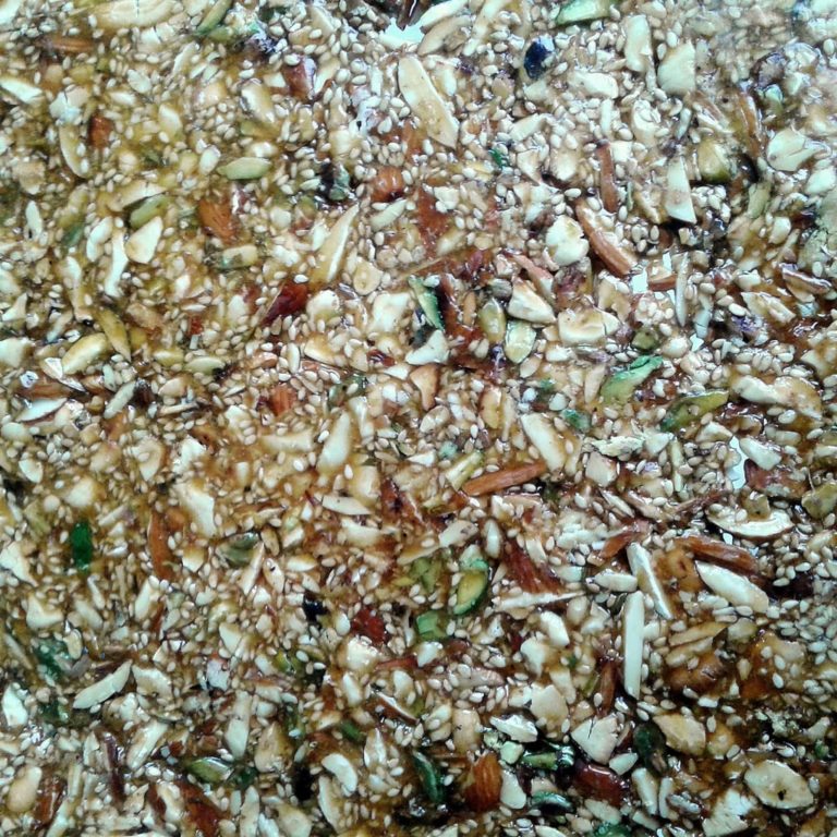 MIXED NUTS OR DRY FRUIT CHIKKI RECIPE/ MIXED NUTS BRITTLE Cook With Smile
