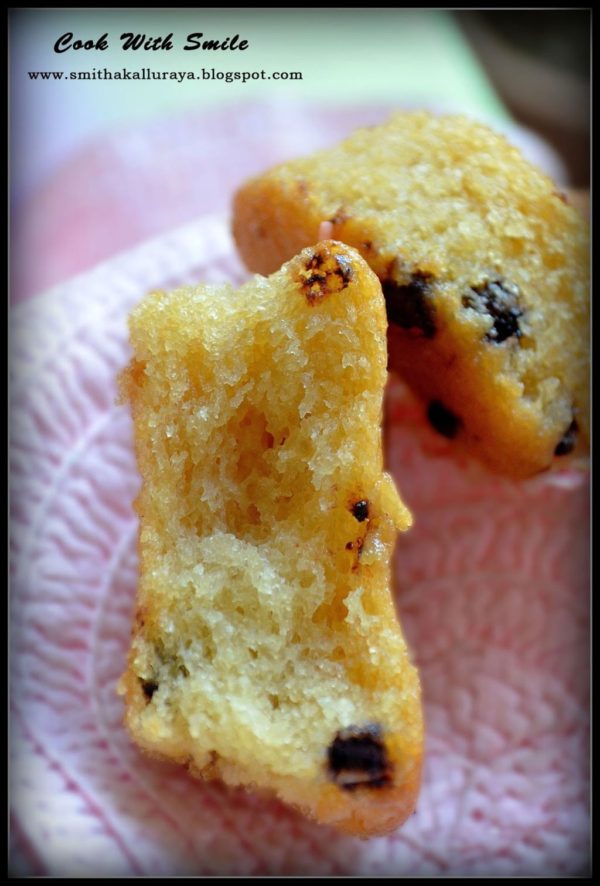 EGGLESS CHOCO CHIPS MUFFINS / EGGLESS VANILLA CHOCO CHIP CUPCAKES