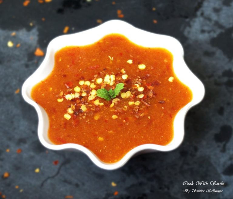 CHILLI GARLIC SAUCE FOR MOMOS / SPICY DIP ( CHUTNEY ) FOR MOMOS Recipe