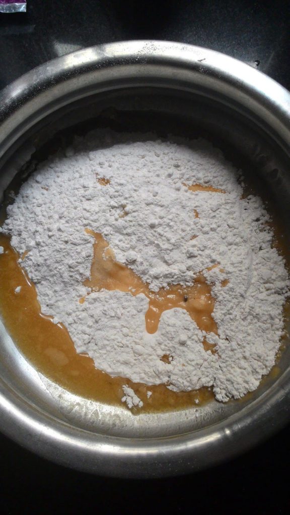 BAKERY STYLE BAKED NIPPATTU RECIPE / SAVORY ONION CRACKERS Cook With