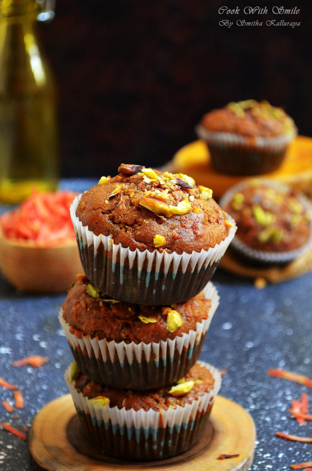 EGGLESS CARROT MUFFINS RECIPE / EGGLESS CARROT CUPCAKES Cook with Smile