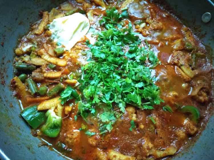 RESTAURANT STYLE KADAI VEGETABLE GRAVY RECIPE / MIXED VEGETABLE KADAI