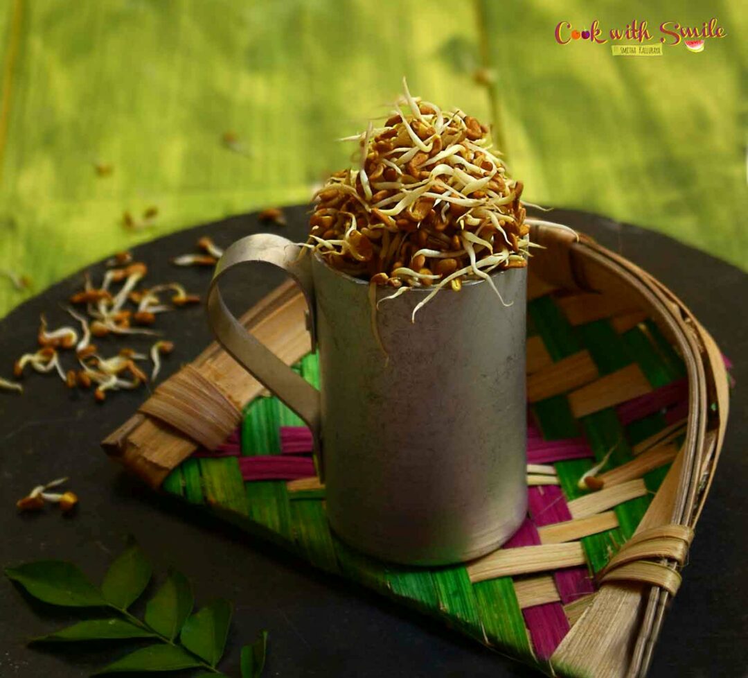 SPROUTED METHI SEEDS SALAD / FENUGREEK SEEDS SALAD / MENTHE KOSAMBARI Cook with Smile