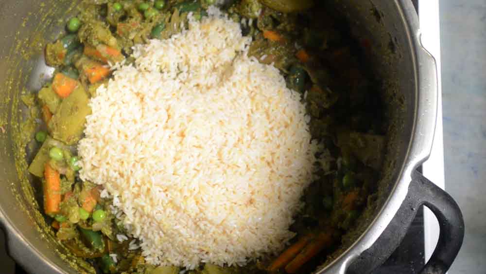 RICE BATH RECIPE / KARNATAKA STYLE VEG PULAO RECIPE Cook with Smile