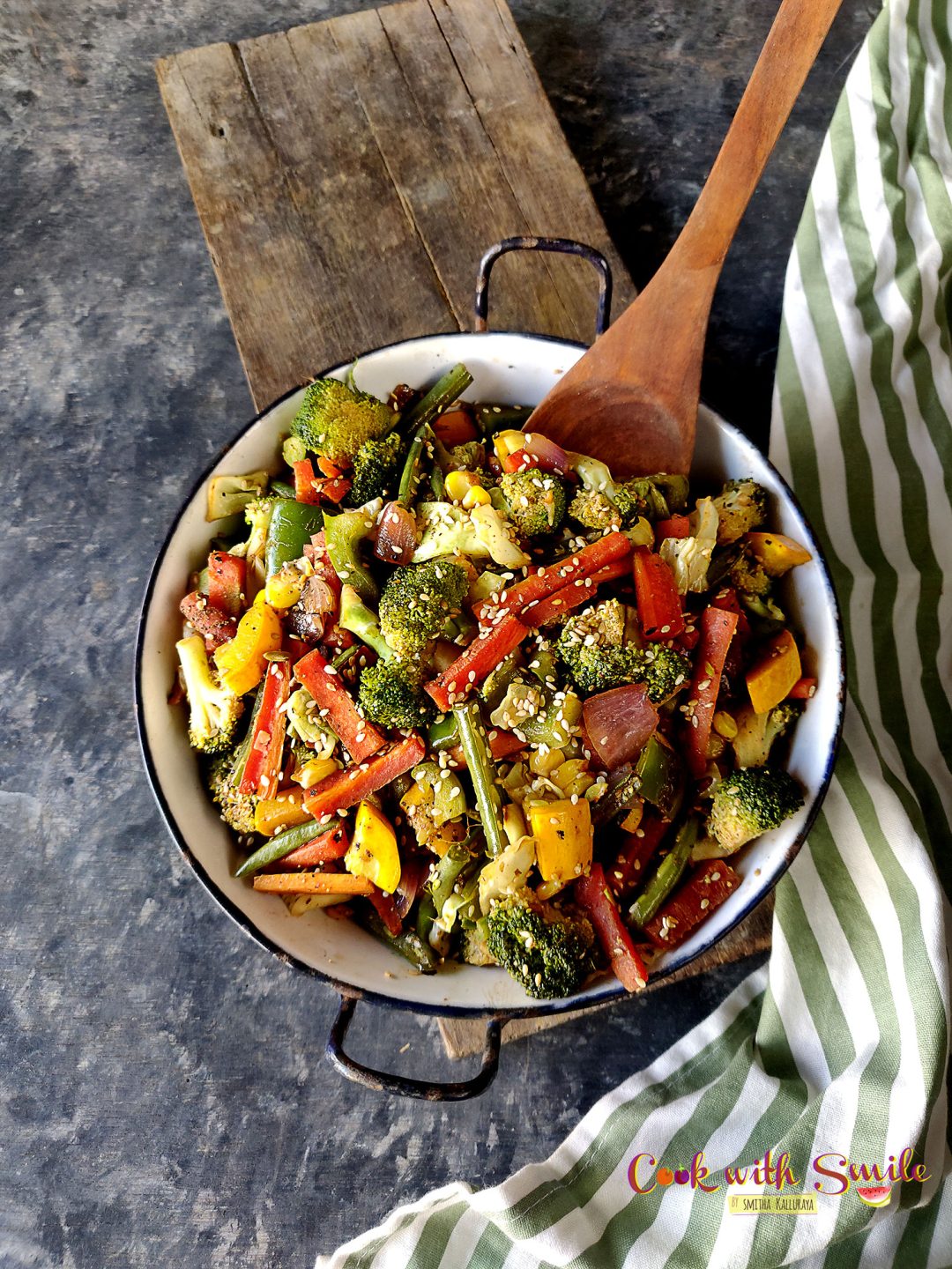 ASIAN VEG STIR FRY RECIPE / CHINESE STIR FRIED VEGETABLES - Cook with Smile